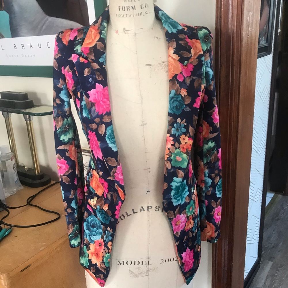 Stretch Floral Blazer